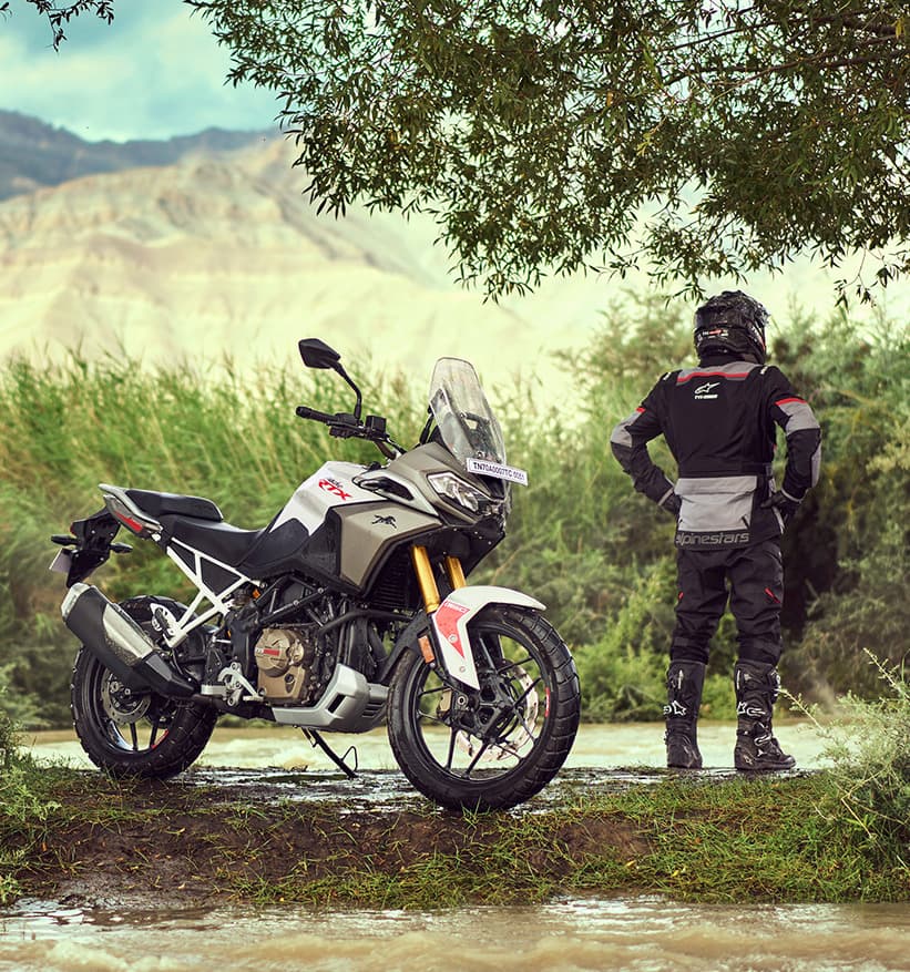 Discover the Adventure-Ready TVS Apache RTX at Manohar TVS, Nashik